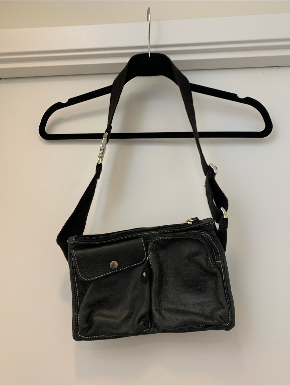 Vintage RootsBlack Leather Crossbody Shoulder Bag or belt